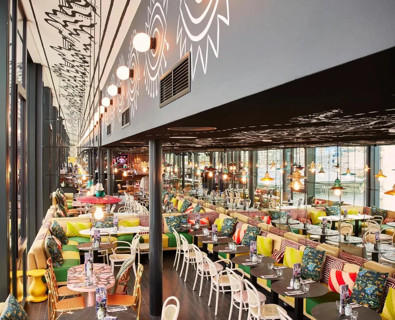 Mama Shelter Rennes Hotell 4*,  Frankrike